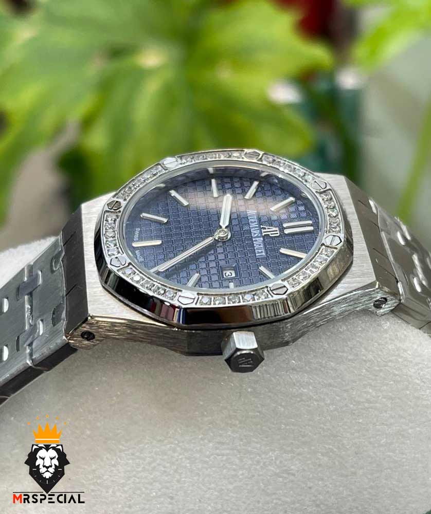 ساعت اودمار پیگه زنانه کوارتز استیل صفحه ابی قاب نگین AUDEMARS PIGUET ROYAL 01261