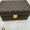 جعبه ساعت 3 تایی لویی ویتون لوکس 0007 WATCH BOX louis vuitton