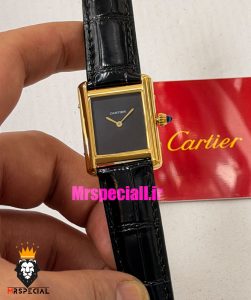 ساعت کارتیه زنانه مدل تانک قاب طلایی صفحه مشکی چرم مشکی Cartier Tank Must 021562