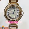 ساعت زنانه کارتیه مدل بالن بلو بند استیل رزگلد صفحه سفید قاب نگین cartier ballon bleu 020909