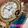 ساعت زنانه کارتیه مدل بالن بلو بند استیل رزگلد صفحه سفید قاب نگین cartier ballon bleu 020909