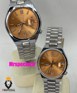 ساعت سیتیزن ست مردانه و زنانه مدل سویوسا کوارتز استیل صفحه نارنجی 021321 CITIZEN TSUYOSA 