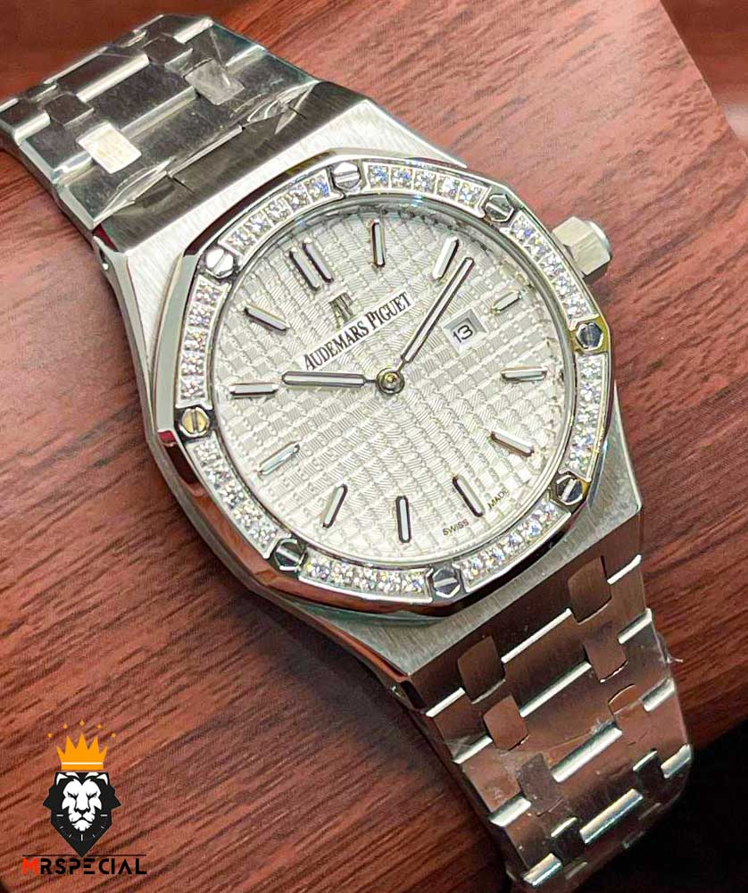 ساعت زنانه اودمار پیگه استیل قاب نگین صفحه سفید 2241 AUDEMARS PIGUET ROYAL - تصویر 4