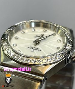 ساعت امگا زنانه مدل کانسلیشن کوارتز استیل قاب نگین صفحه سفید OMEGA CONSTELLATION 021393 