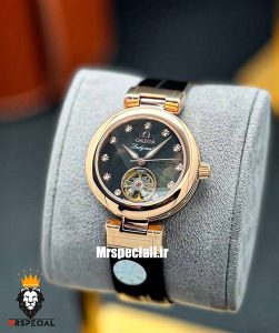 ساعت مچی زنانه امگا مدل لیدی ماتیک اتومات رزگلد بند چرم صفحه صدف کبود OMEGA LADYMATIC 01179