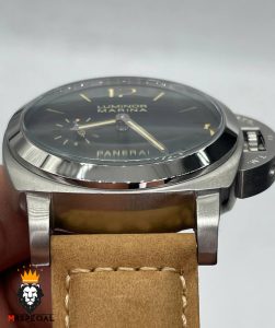 ساعت پنرای مردانه اتوماتیک بند چرم کاراملی قاب استیل صفحه مشکی 01354 Panerai Luminor Submersible